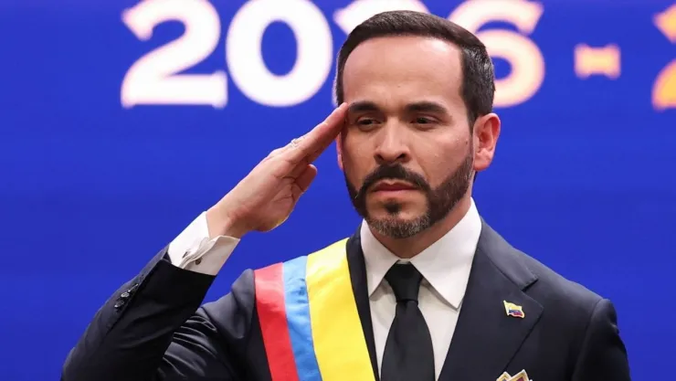 Abelardo de la Espriella asume la presidencia de Colombia en Cali