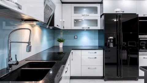 Walmart ofrece en descuento un elegante refrigerador color negro