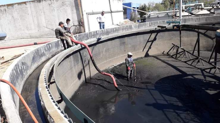 Seis alcaldías se quedan sin agua por falla eléctrica, CDMX envía pipas