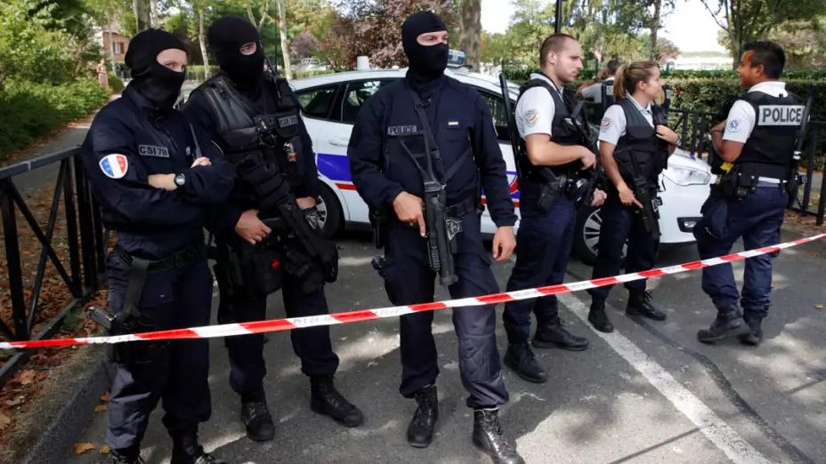 policia francia ataque ei2