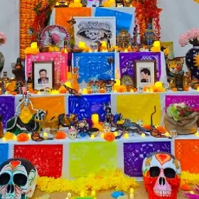 Fecha en que se coloca el altar de día de muertos 2026
