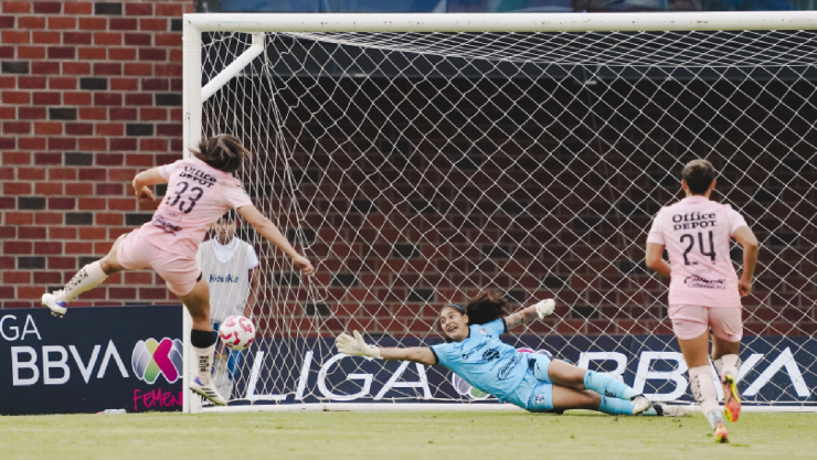 Club León Femenil.png