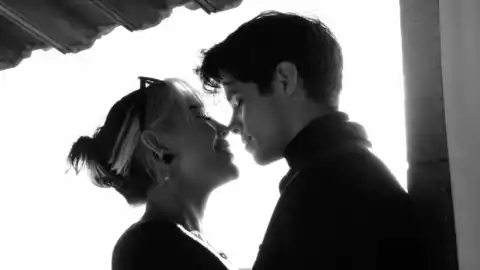 La tierna felicitación de Danna Paola a Alex Hoyer por su cumpleaños