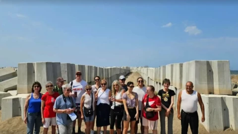 marina-rescata-a-21-personas-narcobloqueos-del-cjng-en-la-autopista-puerto-vallarta-guadalajara