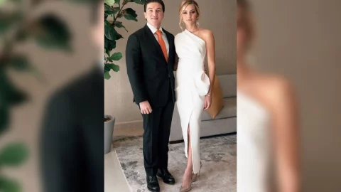 Subastarán vestido que Mariana Rodríguez usó en toma de protesta de NL