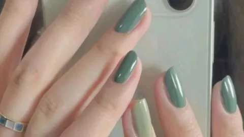 38 diseños de uñas que puedes usar en la primavera-verano 2026: para natación, gym o incluso salir
