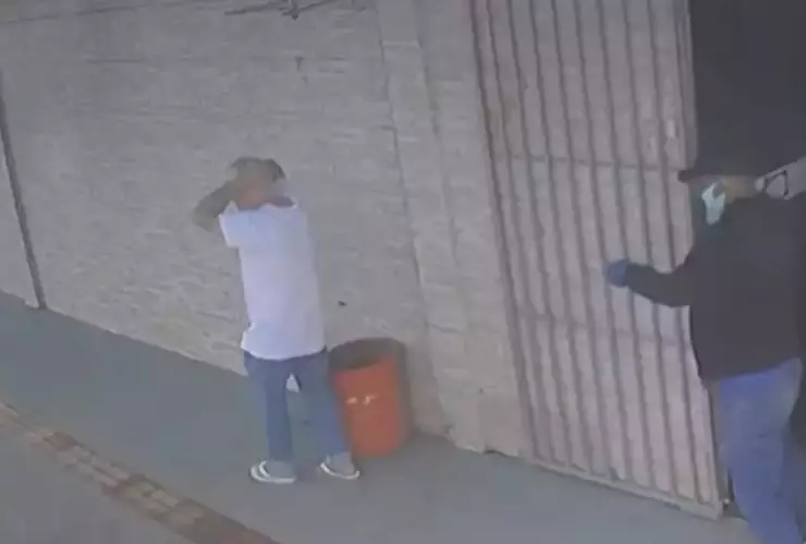 El ataque ocurrió días después de que el hombre recuperara su libertad