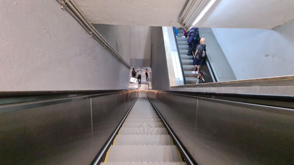 Metro CDMX Estrenan escalera eléctrica en Santa Anita de la Línea 4