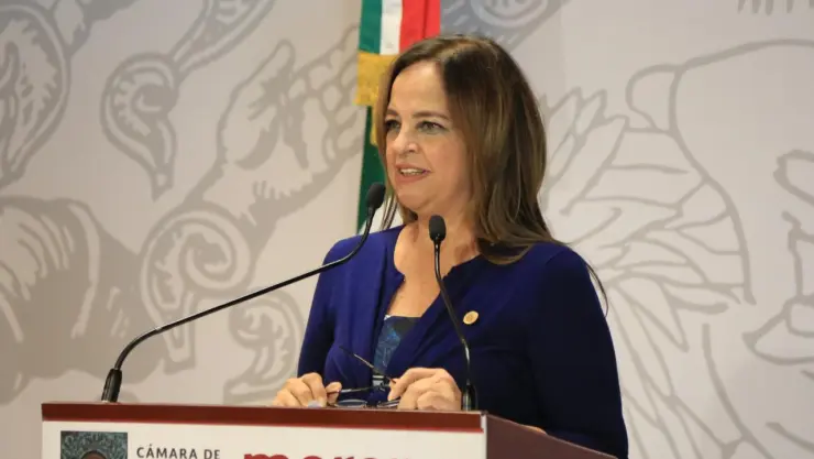 Lorena Villavicencio.jpg