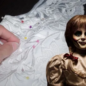 Ideas DIY 3 formas creativas de hacer un disfraz de la muñeca Annabelle para Halloween.jpg