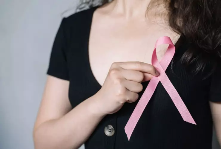 Otros síntomas que quizás no sabías del cáncer de mama