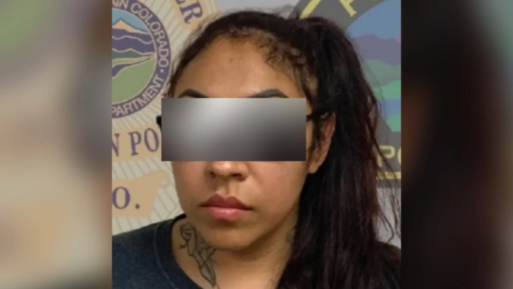 Mujer abusa de menor