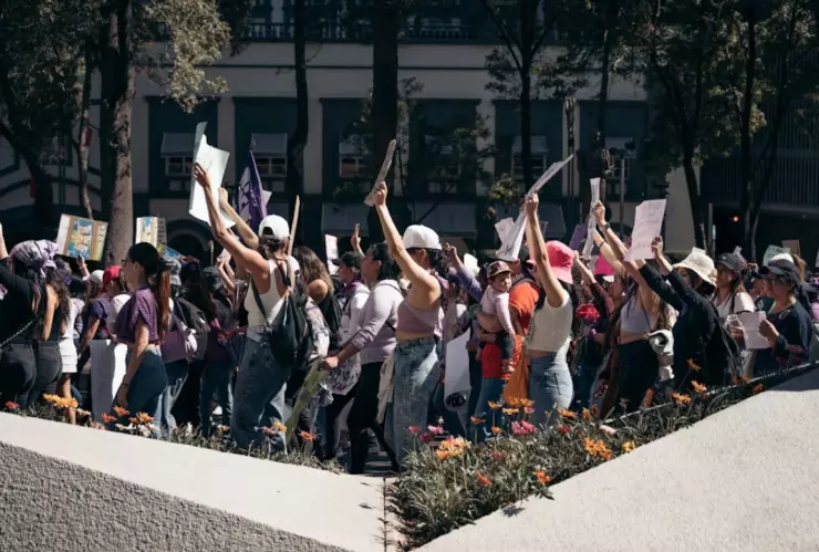 Marchas CDMX_ Bloqueos y calles cerradas hoy 10 de mayo 2025, Día de las Madres