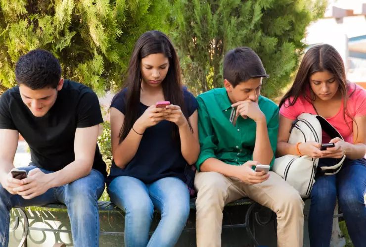 ley que prohíbe celulares en escuelas