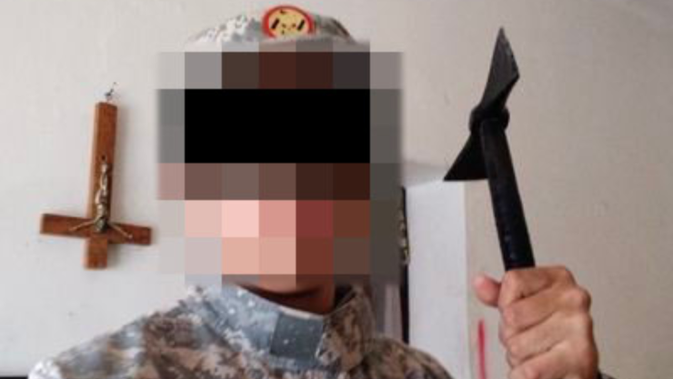 Estudiante ataca a sus compañeros.