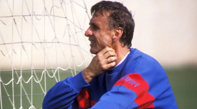 johan-cruyff-frase-motivadora-mundial.jpg