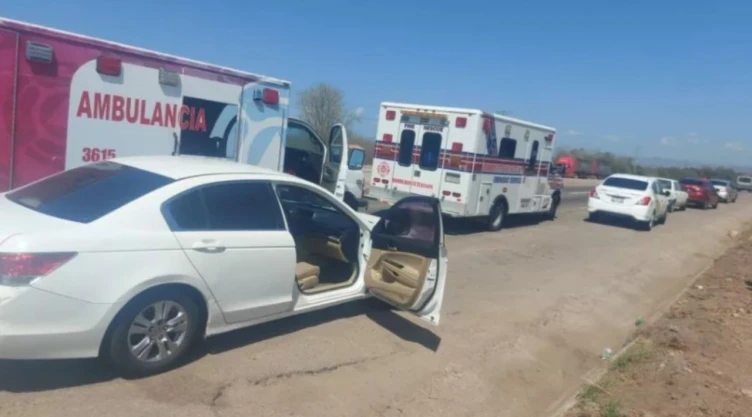 Mujer adulta mayor muere por bala perdida durante persecución y tiroteo en La Urraca, Mazatlán