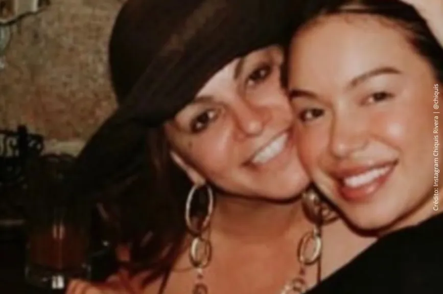 Chiquis Rivera con Jenni Rivera..jpg