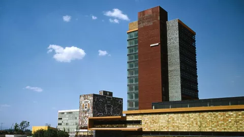 encapuchados oficinas unam explosivos