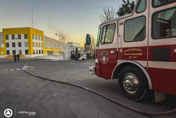 Incendio en empresa de Calamanda, El Marqués Querétaro; un muerto y un lesionado