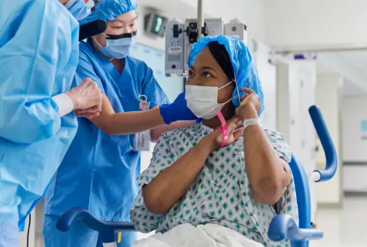 Towana vivió 4 meses con un riñón de cerdo.