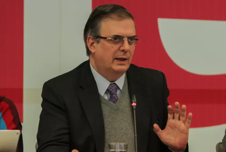 Marcelo Ebrard asiste a la IV Reunón Plenaria de MORENA