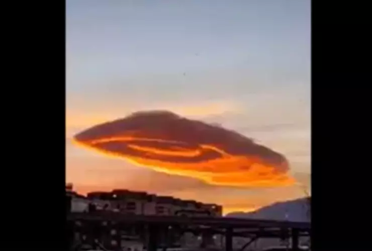 Nube estraña en el cielo de Turquía