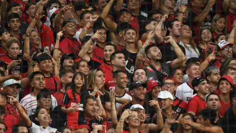 Le prohíben ingreso a partido de fútbol por ser deudor alimenticio