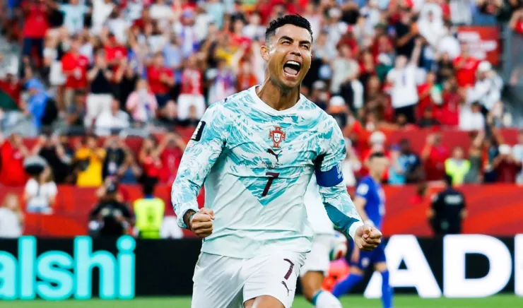 Jugador con goles en más ediciones