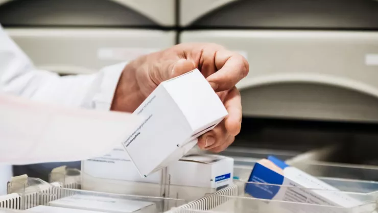 Cofepris detecta falso monopolio de medicamentos genéricos en su institución