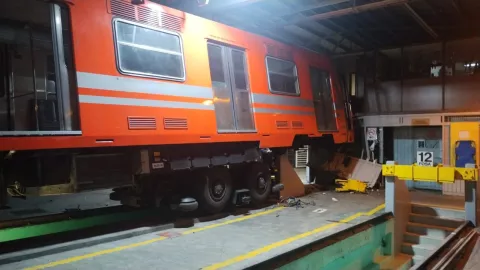 Metro CDMX: Un tren se estrelló en la Línea 6, en los talleres de la estación El Rosario
