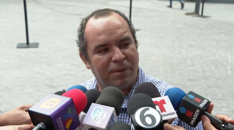 Ernesto Zepeda explota tras cancelación de audiencia con Livia Brito.