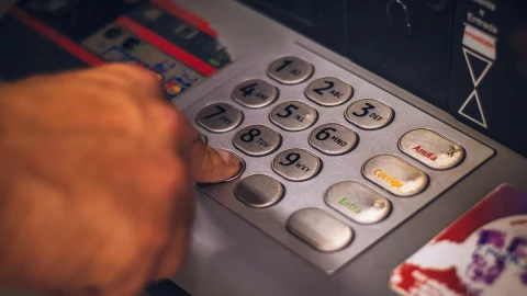 Roban 400 mil pesos a cuetahabiente en Xalapa