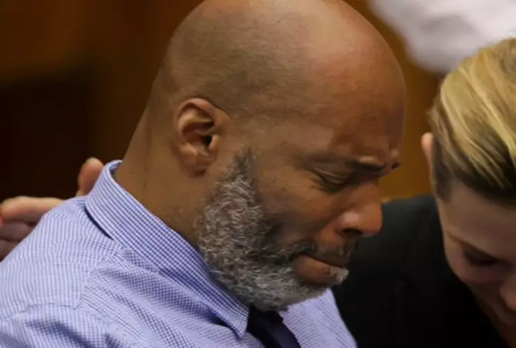 Hombre es liberado tras años de prision por crimen que no cometio