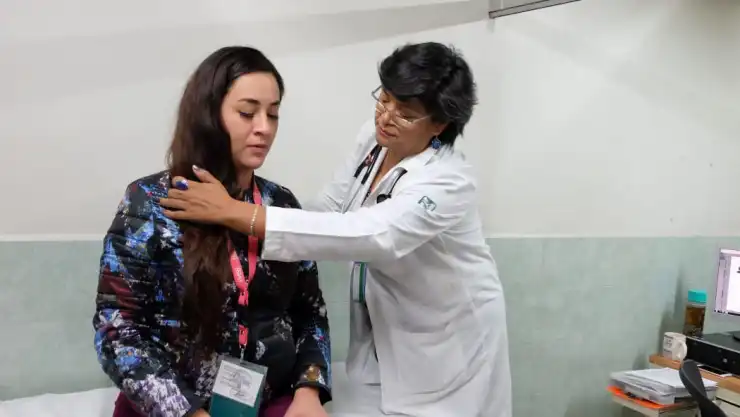 Con buen estado de salud, médicos del IMSS y de Cardiología tras percance del avión en que viajaban