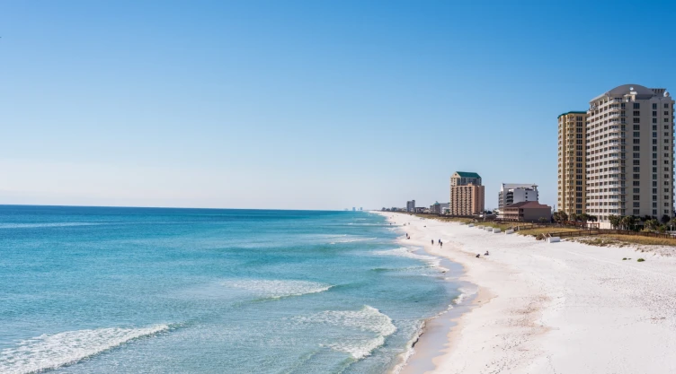 Vista panorámica de la playa Navarre de Florida