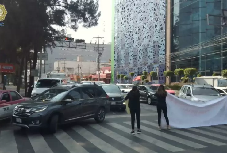 Bloqueo de vecinos de Granjas México