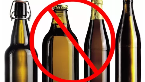 YouTuber condena a aficionados mexicanos que metieron alcohol a Qatar