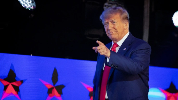 Trump dice que es objetivo de investigación por el asalto al Capitolio