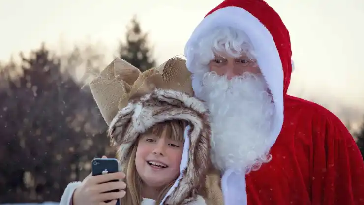 foto santa claus contagio masivo covid-19.jpg
