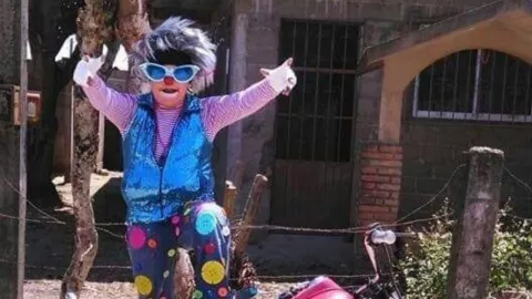 Payaso Soldadín es linchado