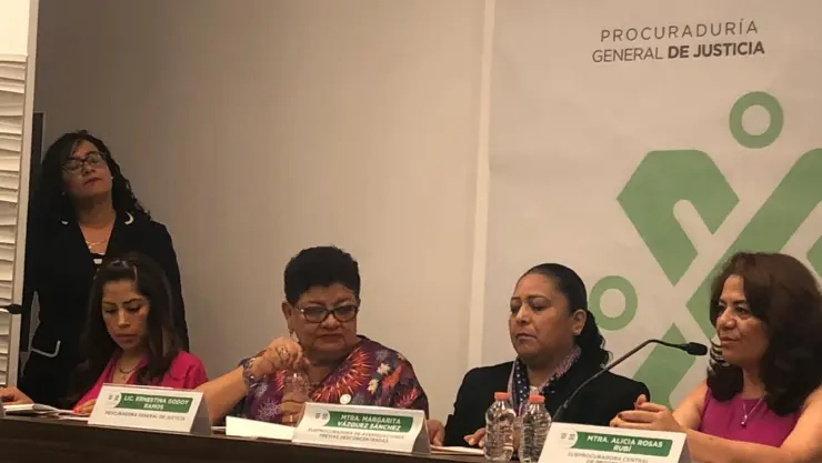 Conferencia Ernestina Godoy