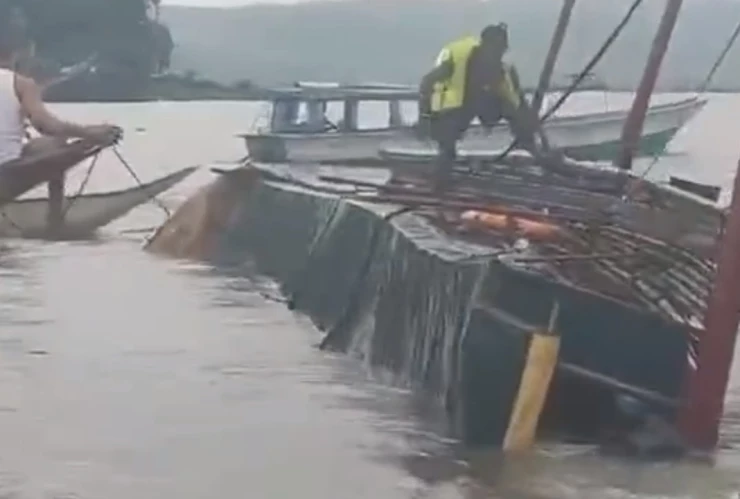 Barco hundido en Filipinas