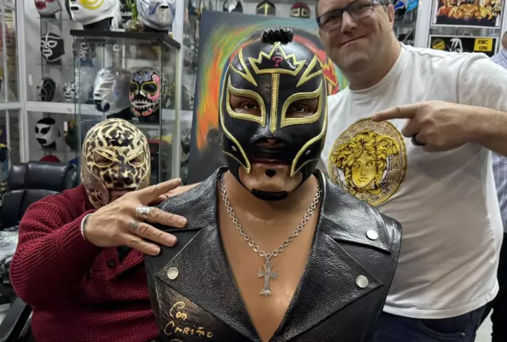 Muere Rey Mysterio Sr