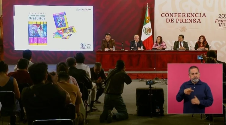 Conferencia vespertina sobre libros de la SEP
