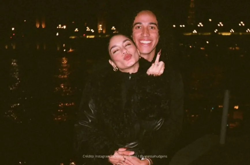 vanessa hudgens se comprometio