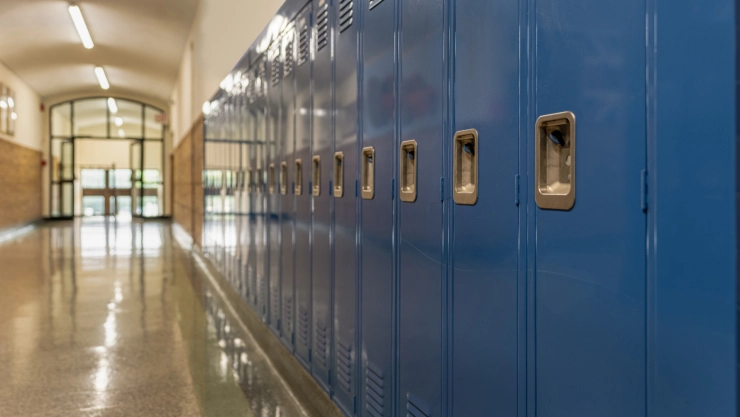 Pasillo de escuela secundaria estadounidense