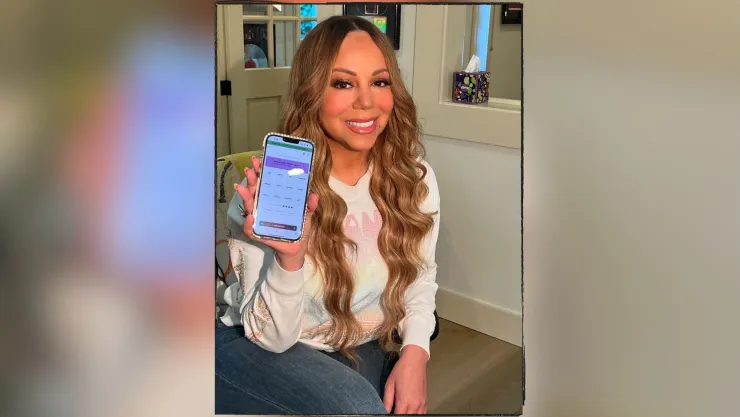 Mariah Carey Pasó de Morticia Addams a reina de la Navidad