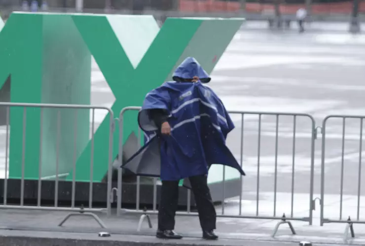 Ligera lluvia en el Centro Histórico