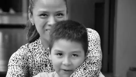 Día de las Madres 2026: Crea una foto junto a tu mamá fallecida con este PROMPT en Gemini IA